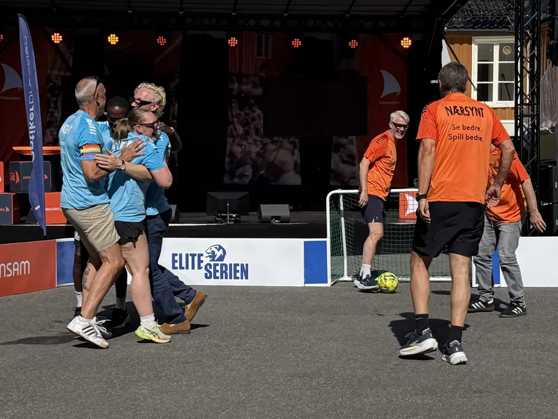 Så glad blir man når man scorer mål!